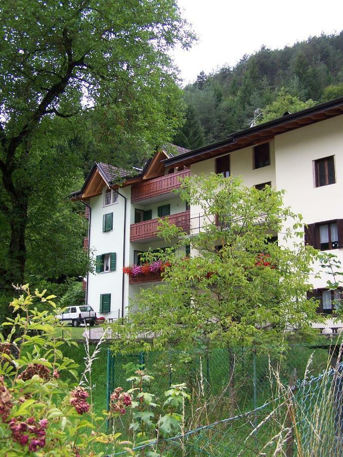 B&B Ai Pini Tiarno di Sopra Zewnętrze zdjęcie